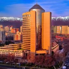Panoramic view of the hotel in the city of Santiago with a view of the Andes mountains.